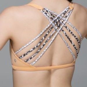 Lululemon Free To Be Bra